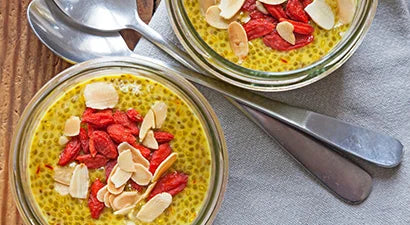 Chiapudding med ananas och lucuma